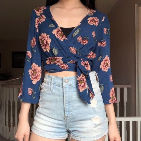Blue Floral Wrap Crop Top - Picture 2 of 3